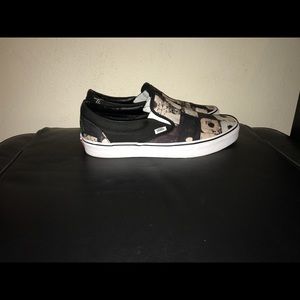 LIMITED EDITION - ATCQ Slip-On Vans